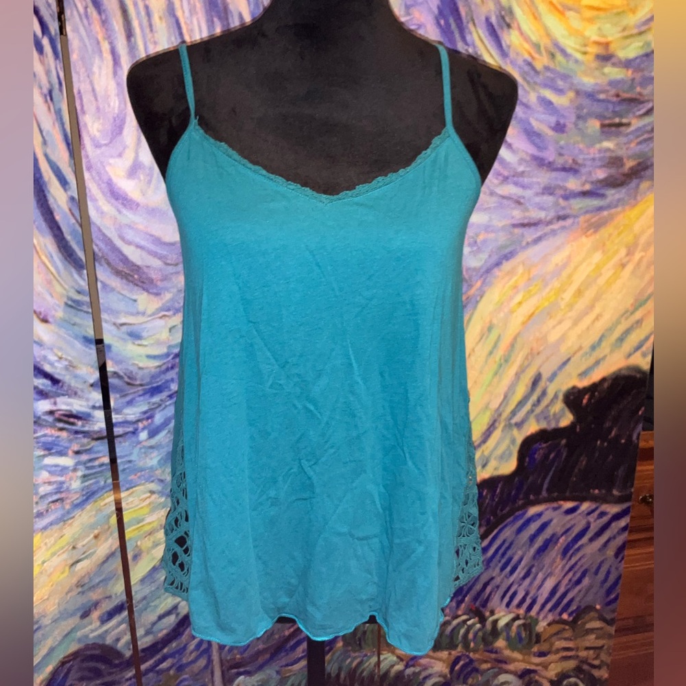 O’Neill medium teal tank with crochet on both sides